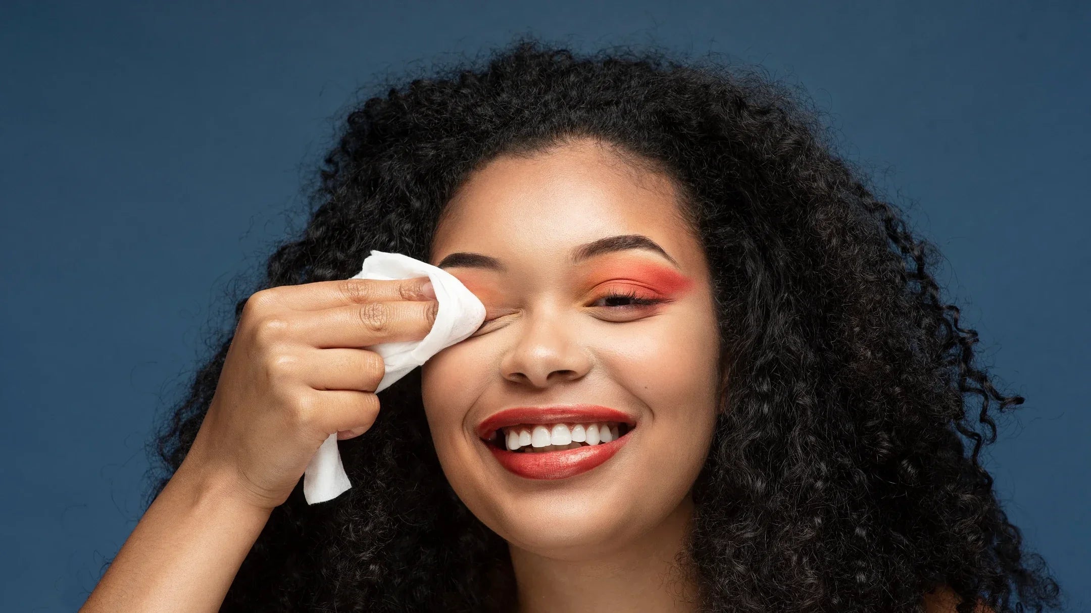 Perfecting Makeup Removal with Z:SEA Towelettes: A Guide